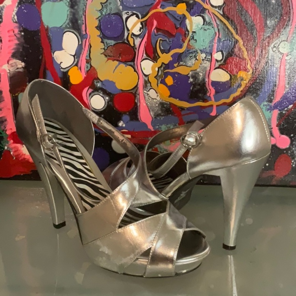 Shiekh Silver Stiletto Heels with Peep-Toe Design